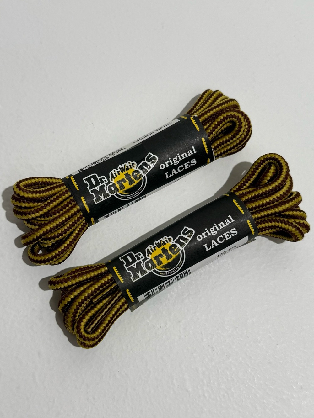 Dr. Martens Brown Yellow Round Laces 55”